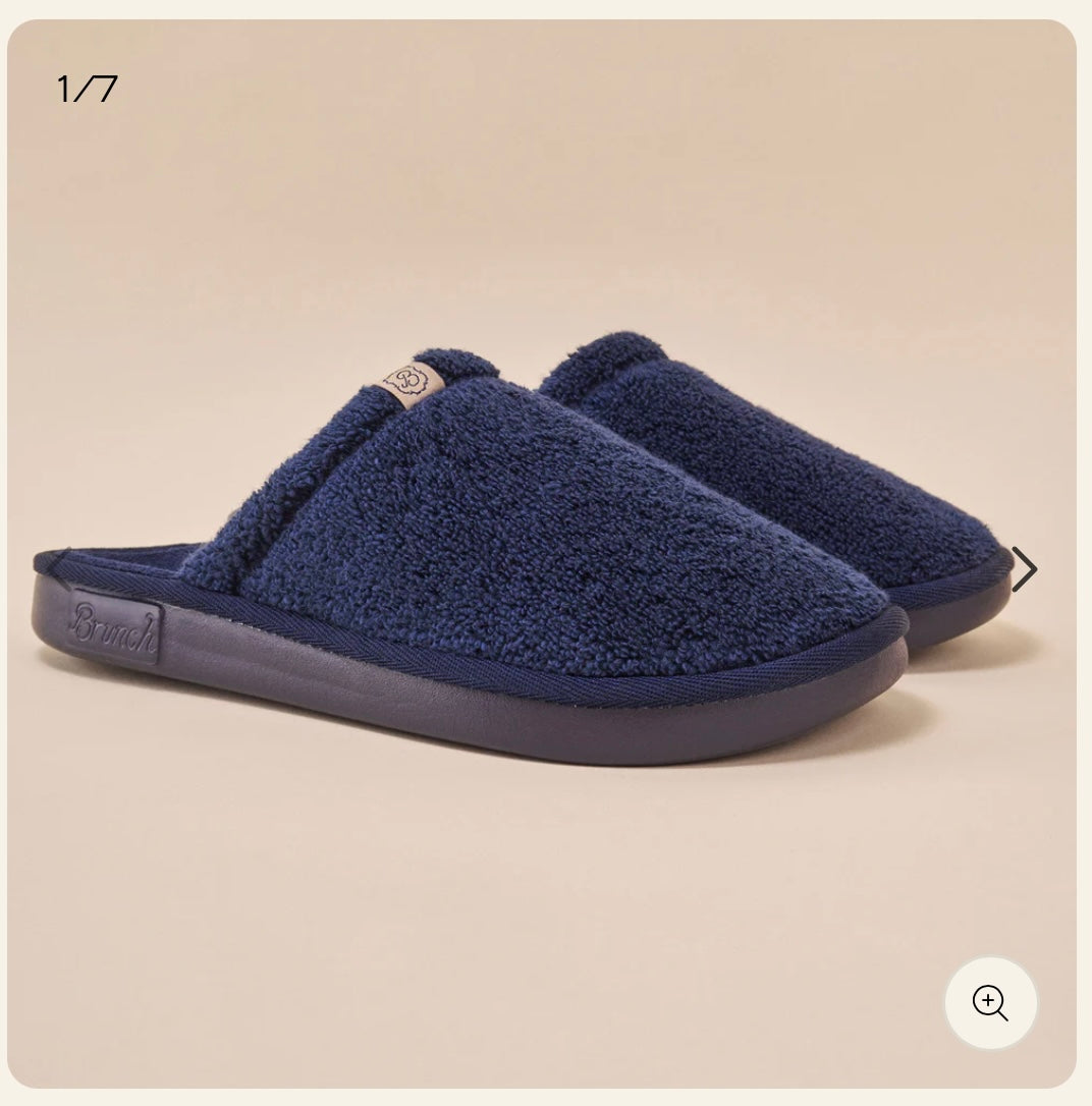 Brunch navy essential