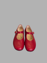 Load image into Gallery viewer, Beberlis Red vintage Mary Jane (bb8)
